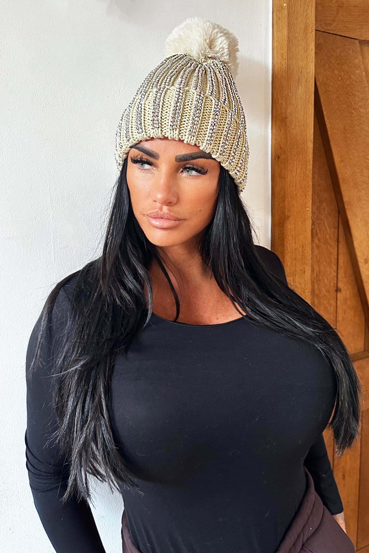 Gem Bobble Hat - Beige