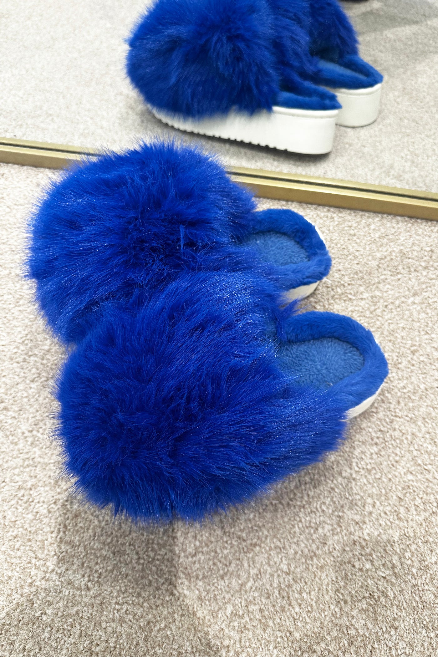 Extreme Fluffy Slippers - Blue