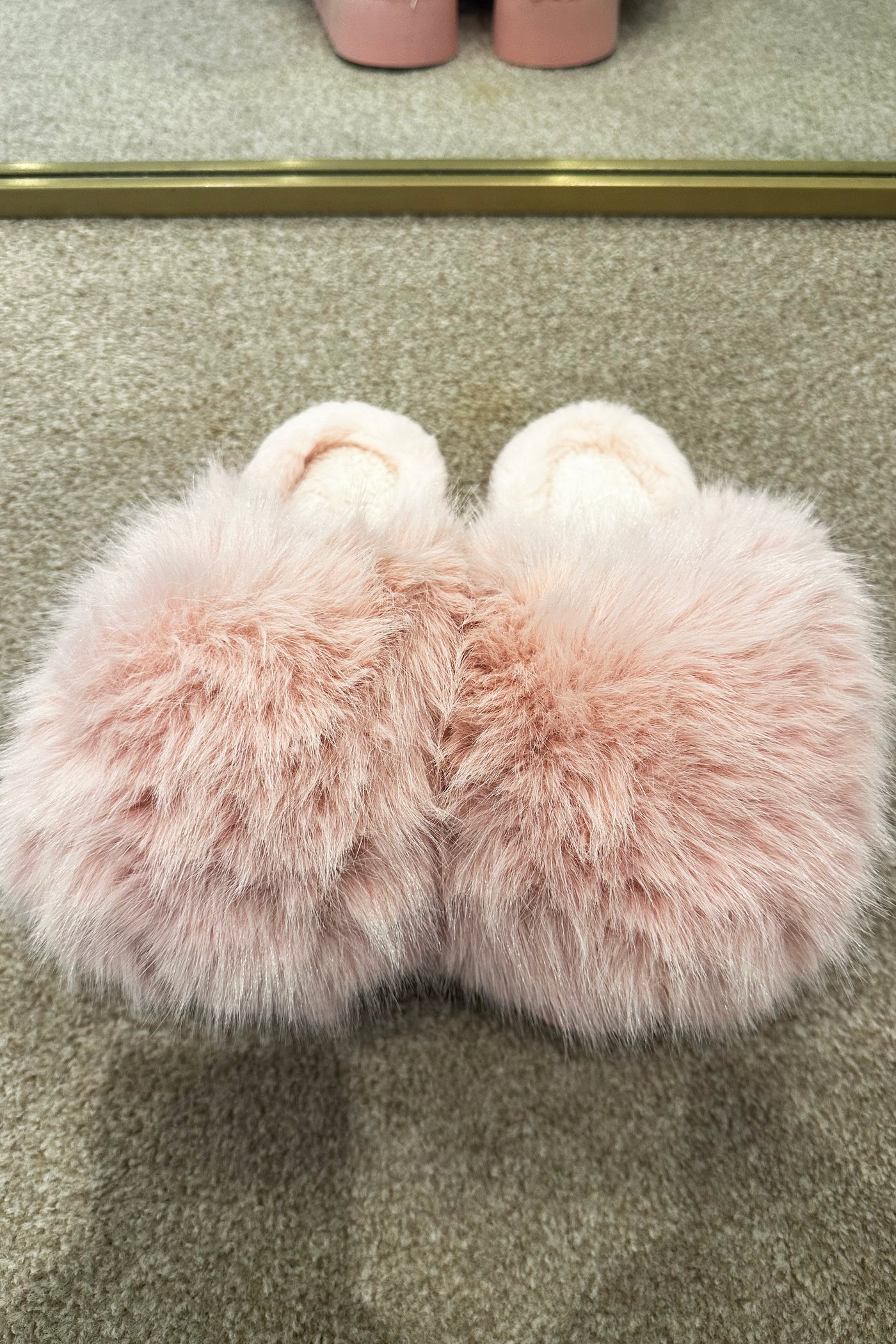 Extreme Fluffy Slippers - Pink