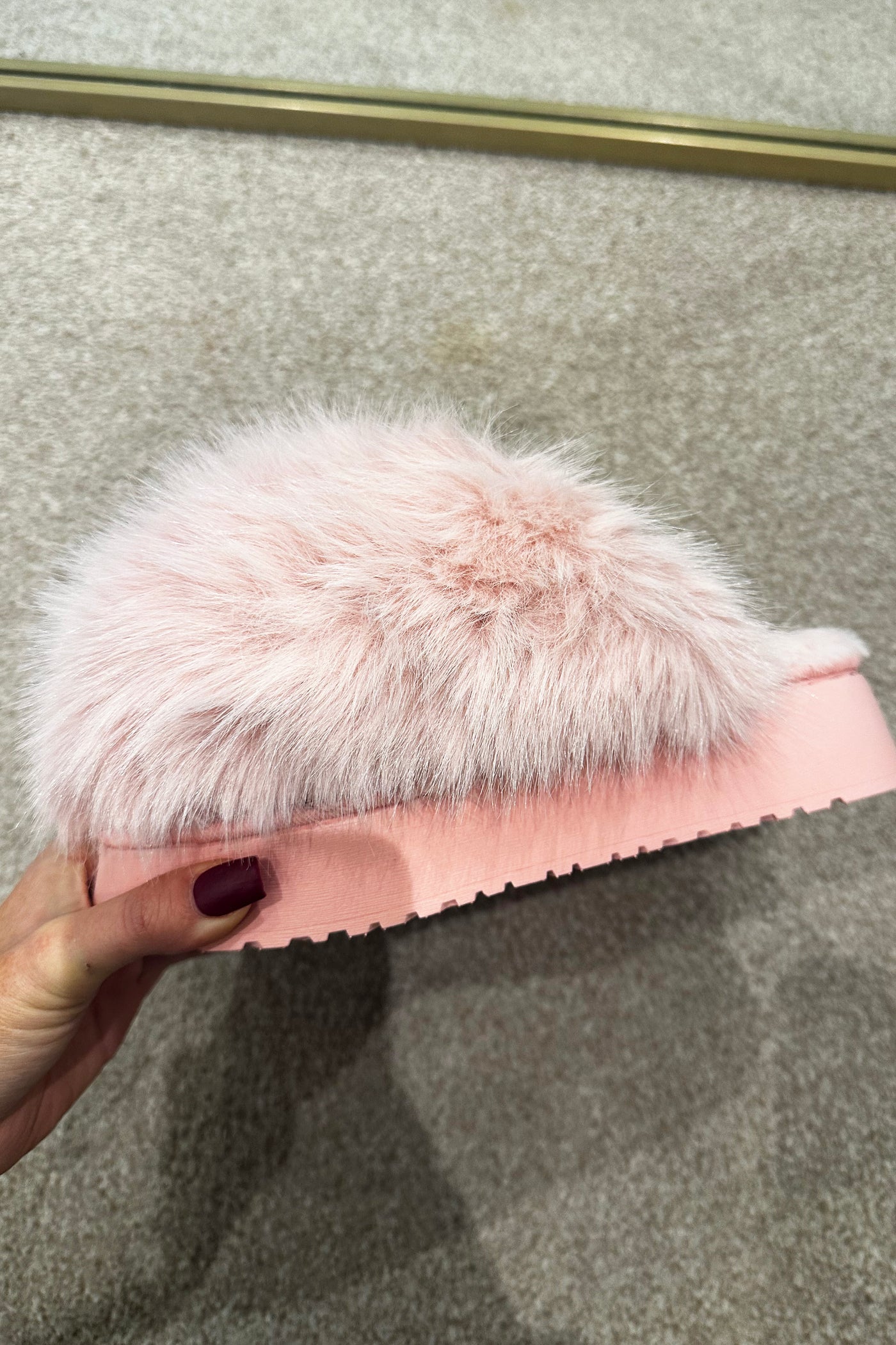 Extreme Fluffy Slippers - Pink