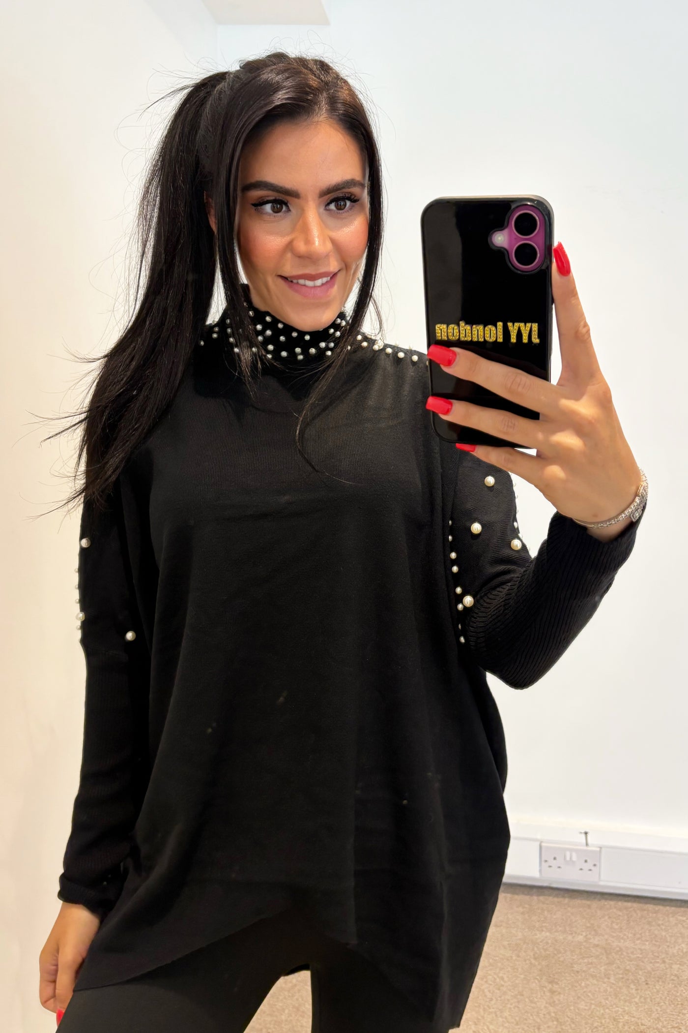 Pearl Oversized Jumper - Black