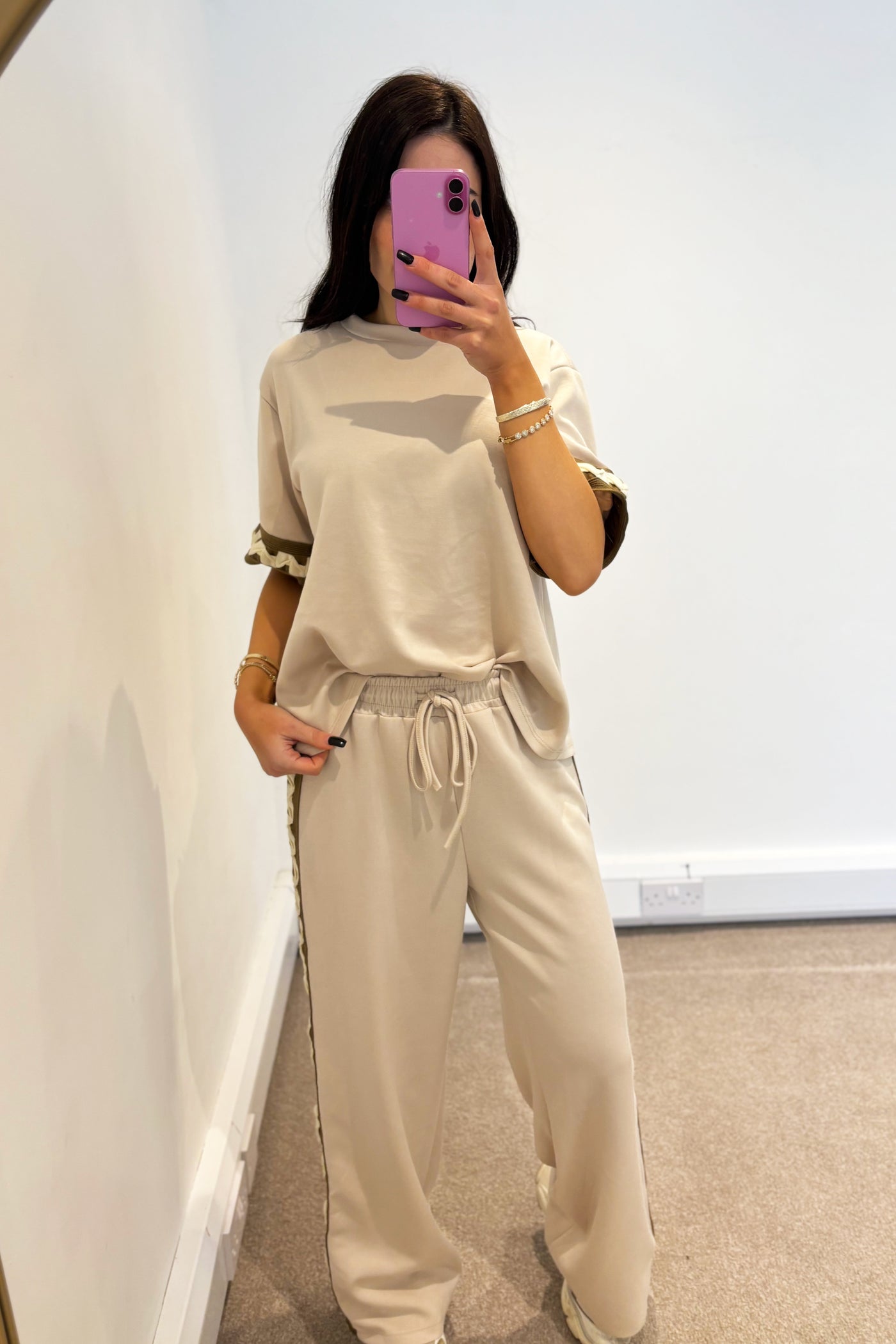 Wavy Trim Tracksuit - Beige