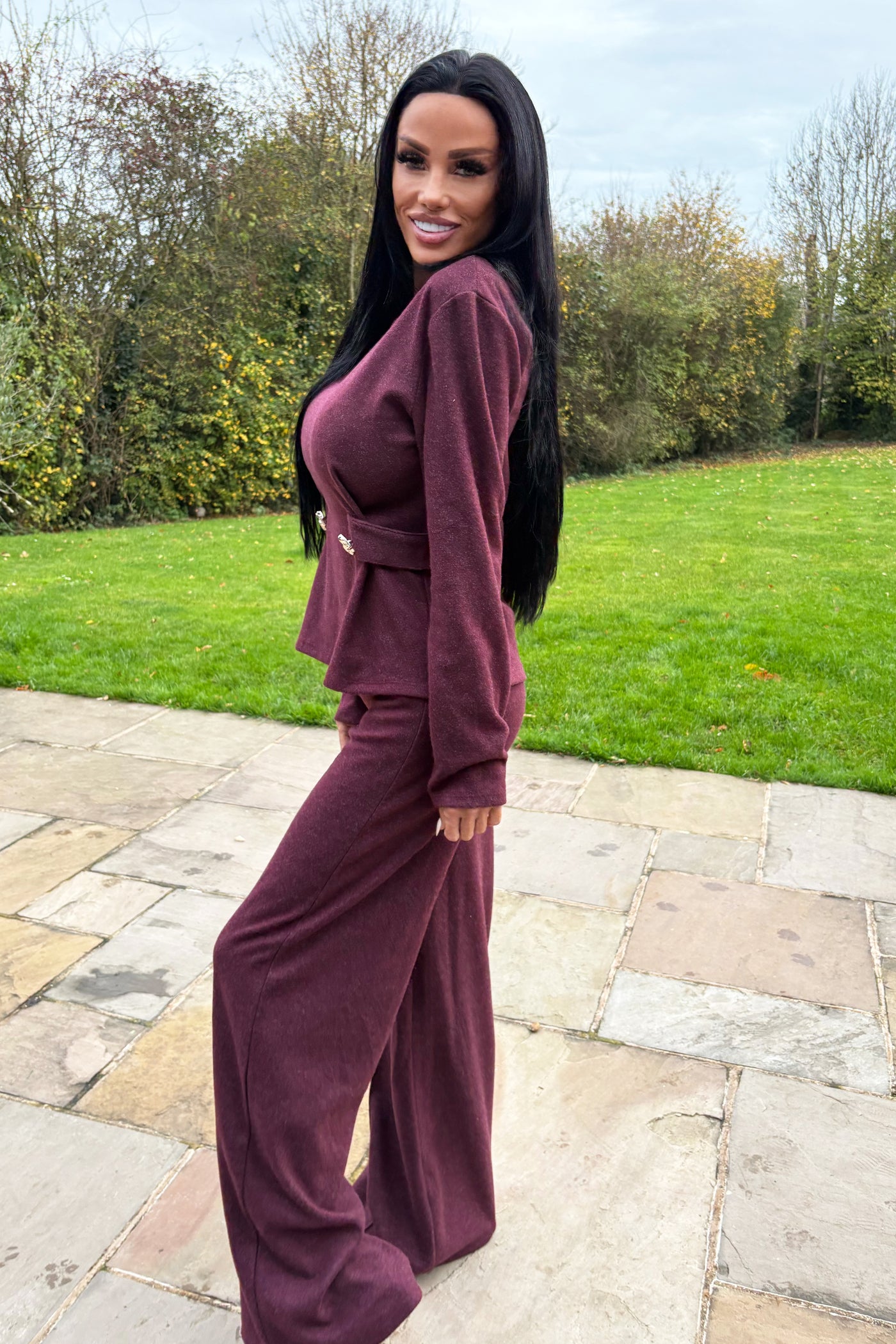 Gold Button Lounge Set - Wine