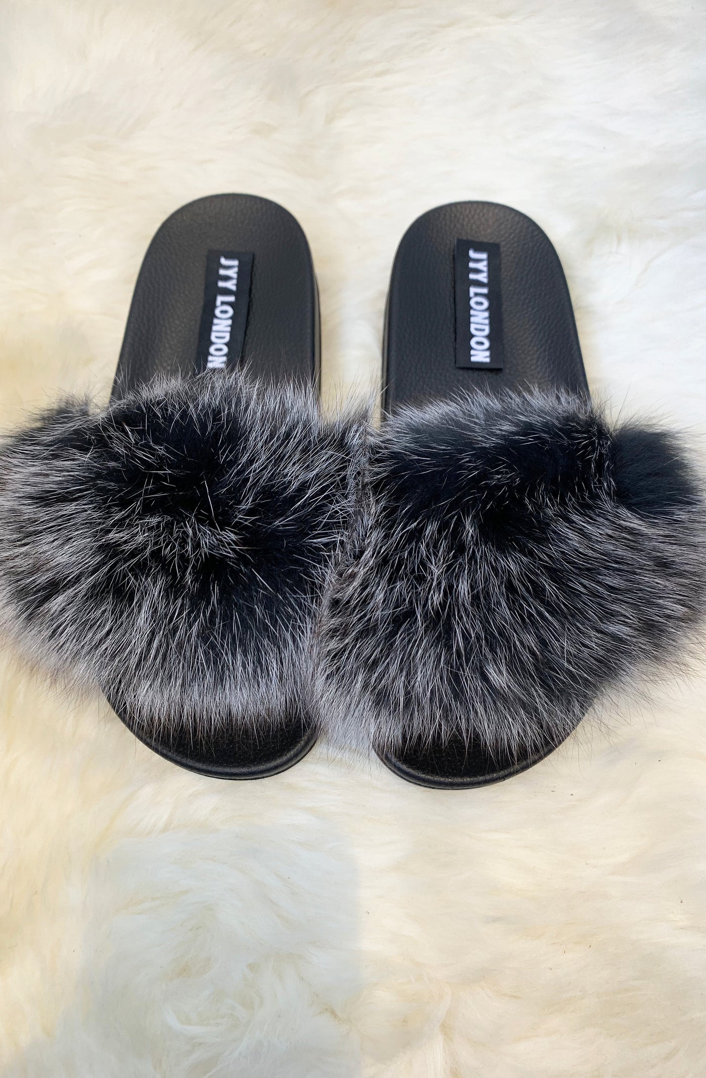 Faux Fur Sliders - Black/White